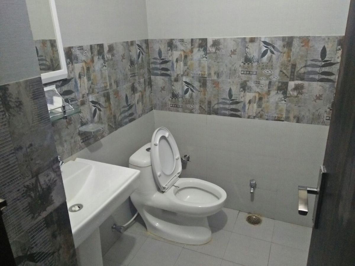 Oyo 11877 Royal Residency Hotel New Tehri Buitenkant foto