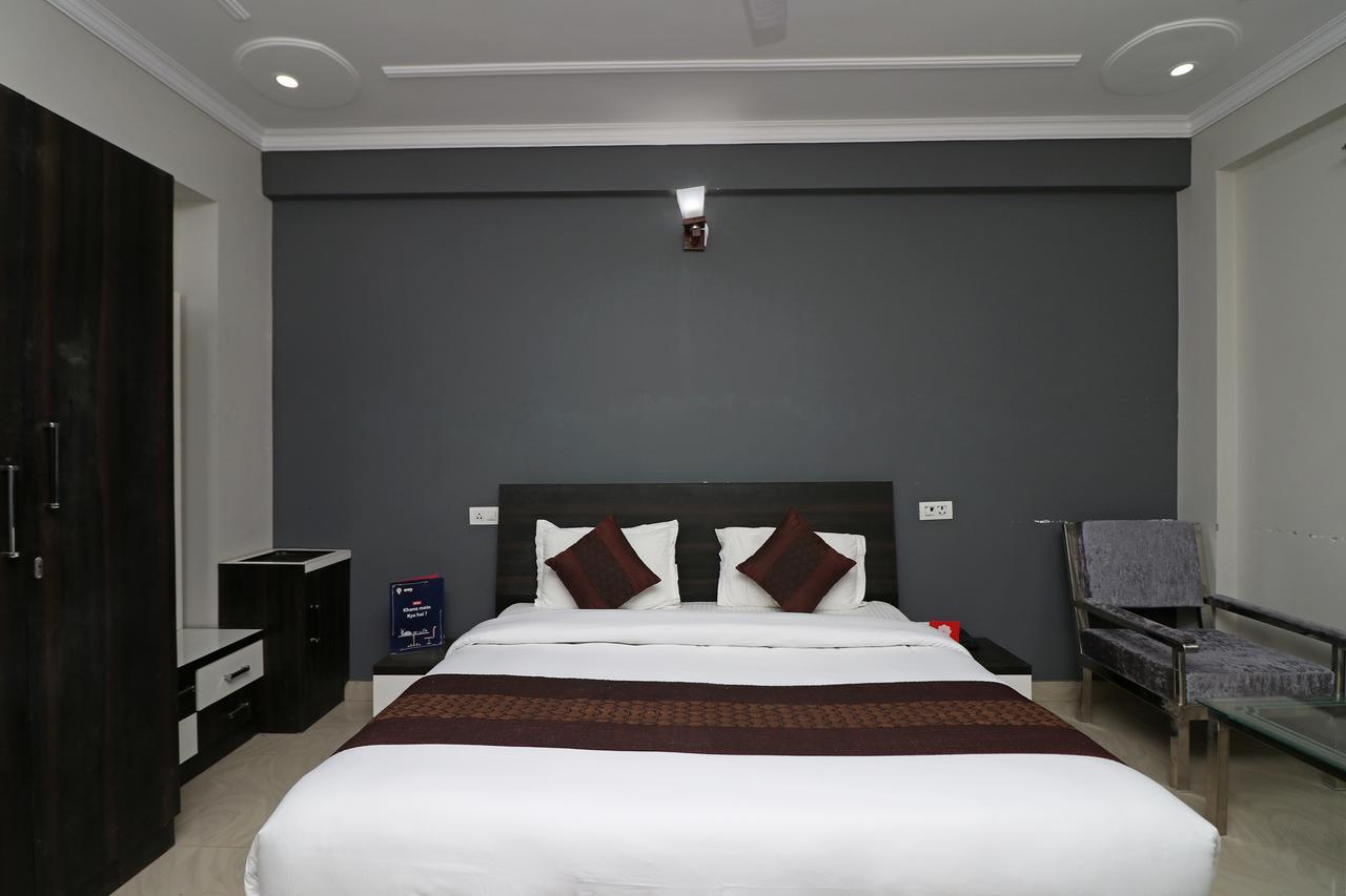 Oyo 11877 Royal Residency Hotel New Tehri Buitenkant foto