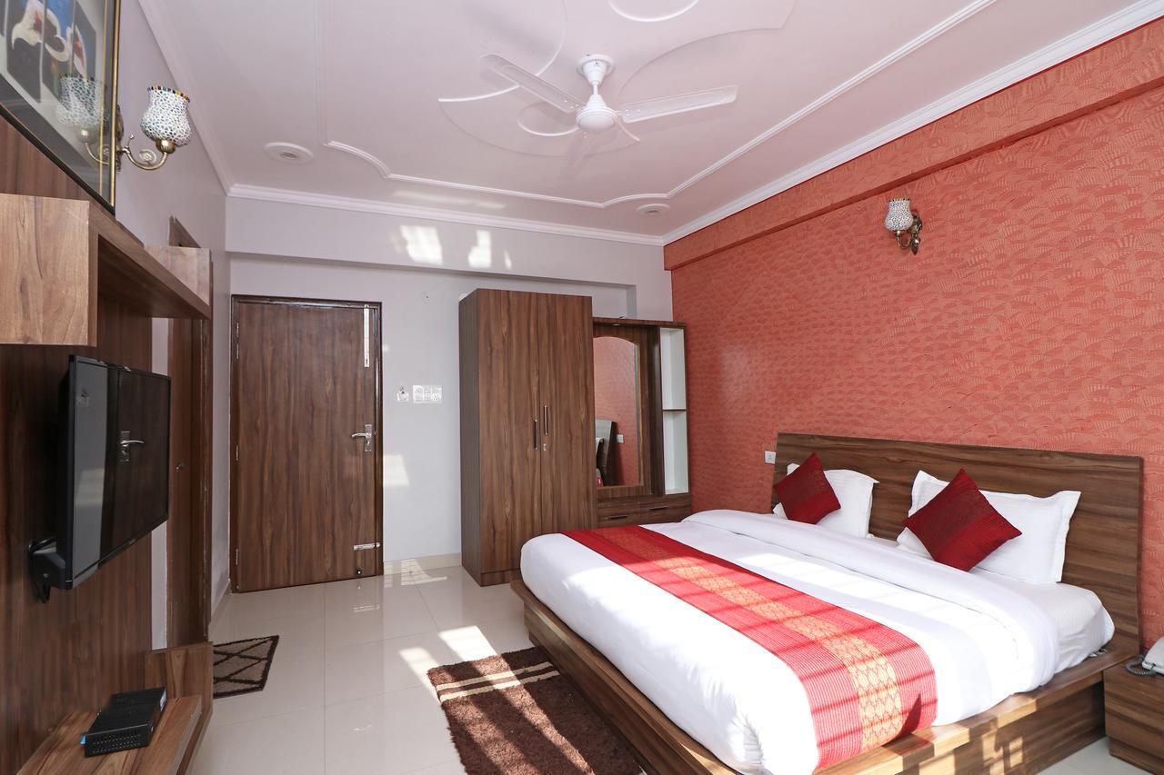 Oyo 11877 Royal Residency Hotel New Tehri Buitenkant foto